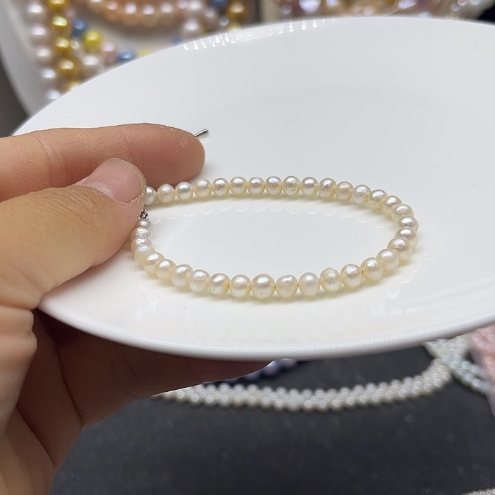 颈饰未镶嵌淡水珍珠