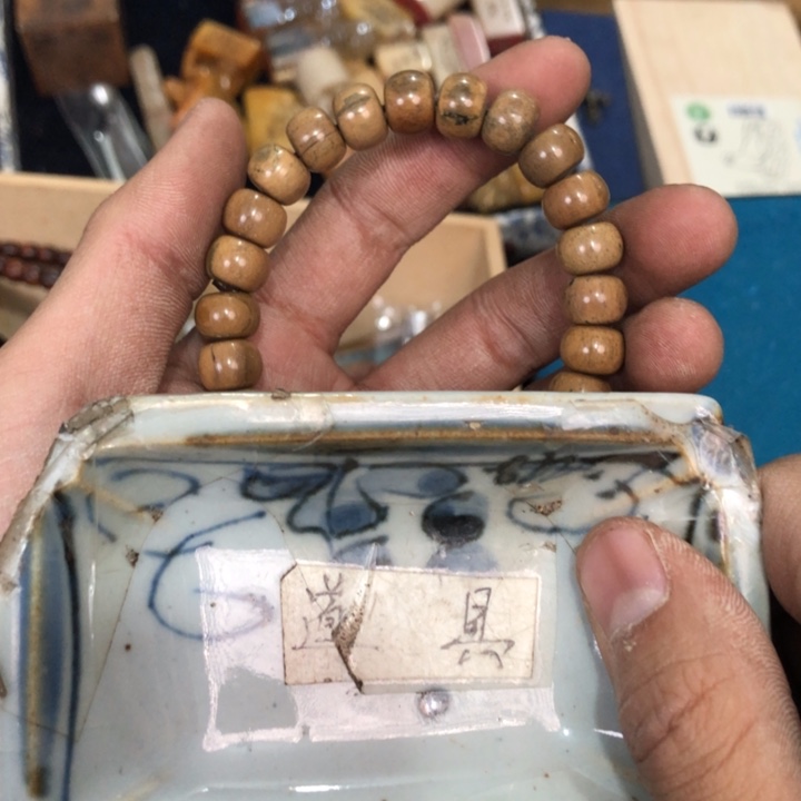 陶瓷孤品单件车里拍