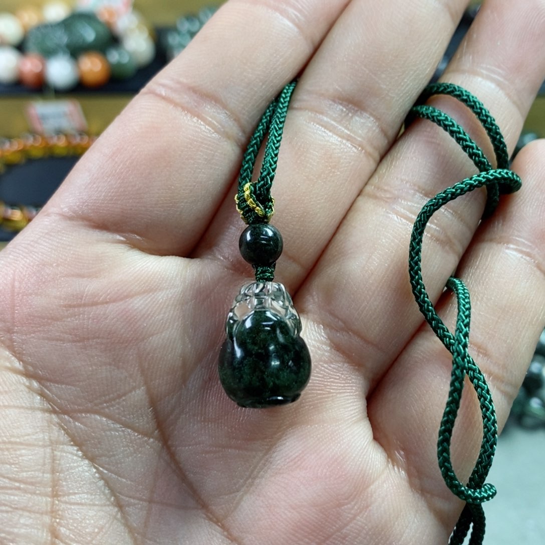 水晶手串未镶嵌绿幽灵吊坠貔貅