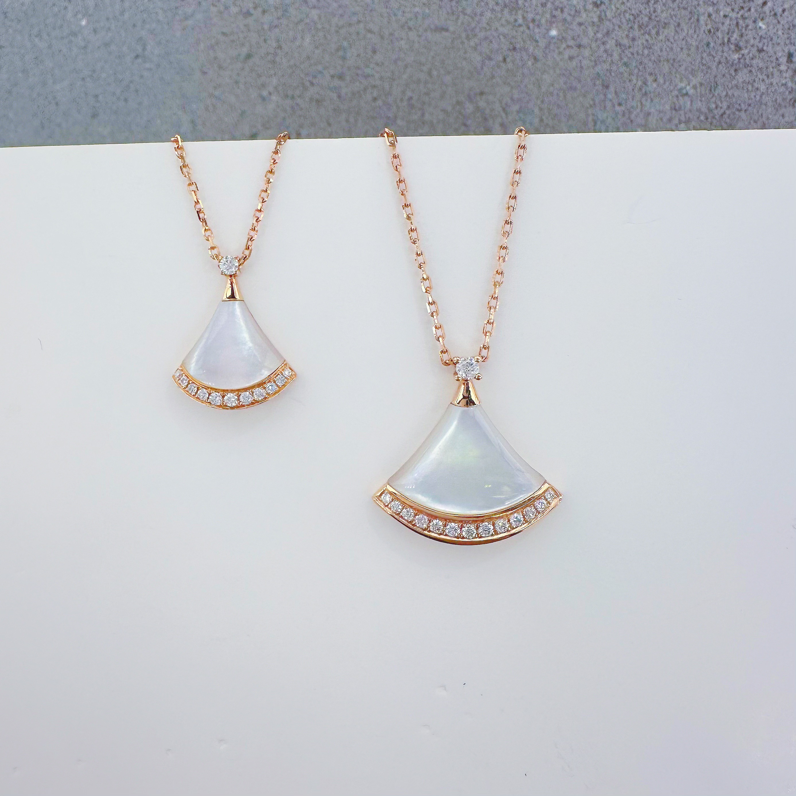 18K金 贝母边钻裙子项链多样性发其一【双十二】