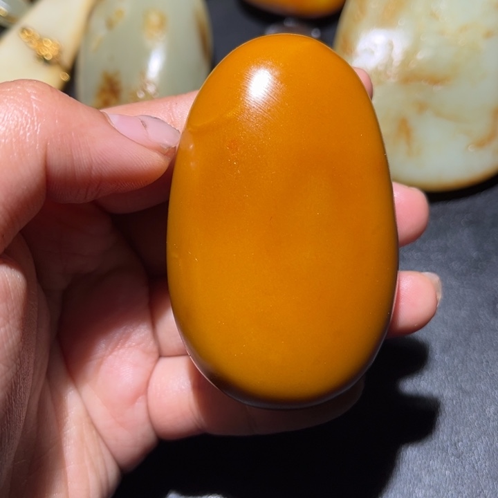 和田玉未镶嵌珠宝奇石