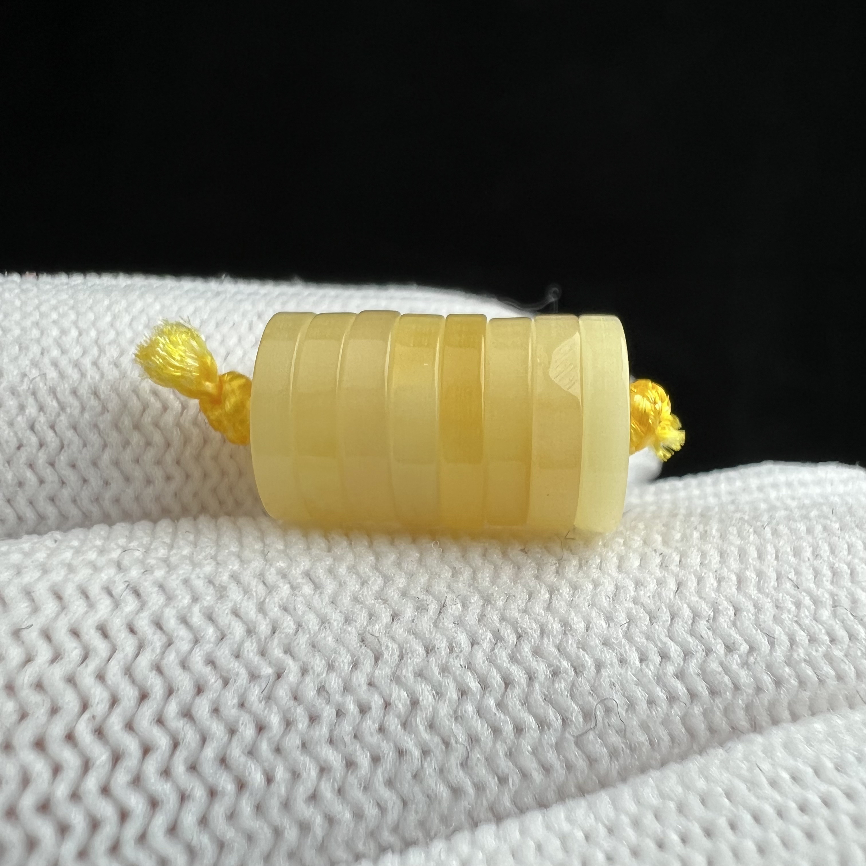 D5646天然蜜蜡[瑕疵] 隔片 9mm 支持复检 假一赔十