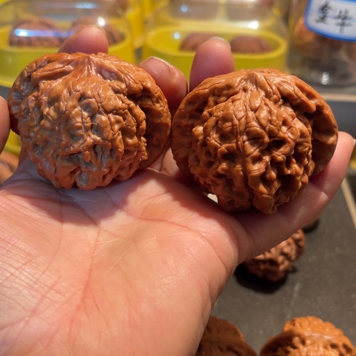 文玩核桃把件全品龙鼎56