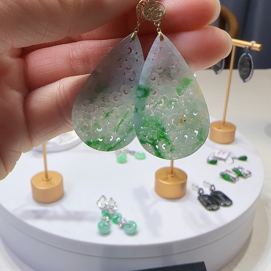 翡翠耳饰18K金镶嵌天然缅甸a货翡翠