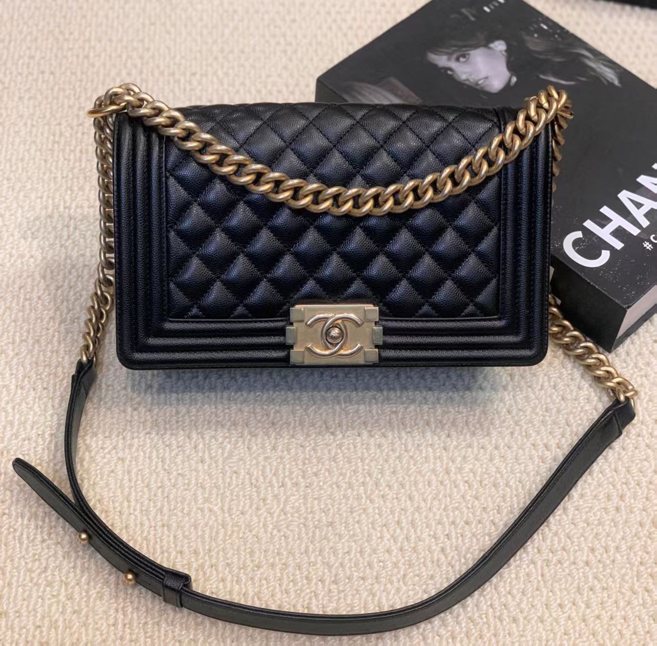 99新 Chanel/香奈儿 壹臻/黑金鱼子酱牛leboy 中号 85231989