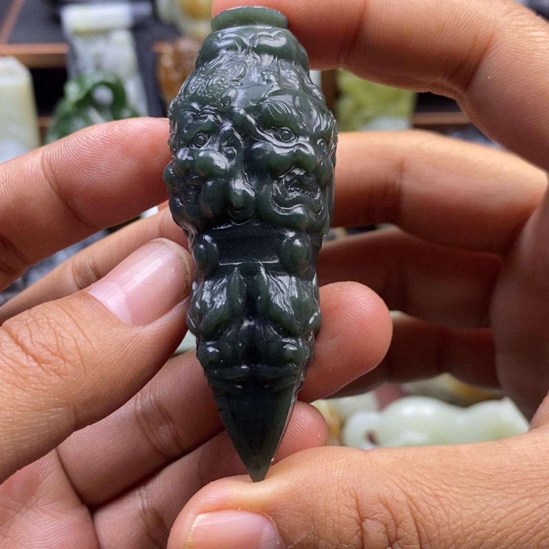 和田玉未镶嵌挂件