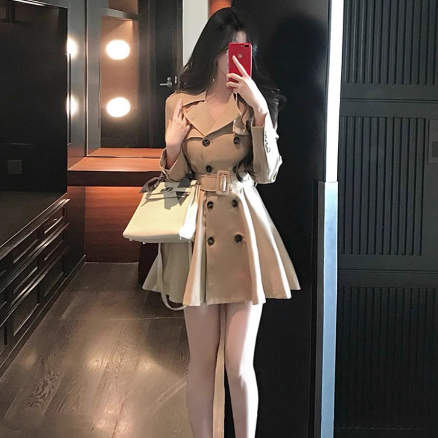 卡其色风衣女款2025新款高级感大翻领双排扣系带短款外套收腰大衣