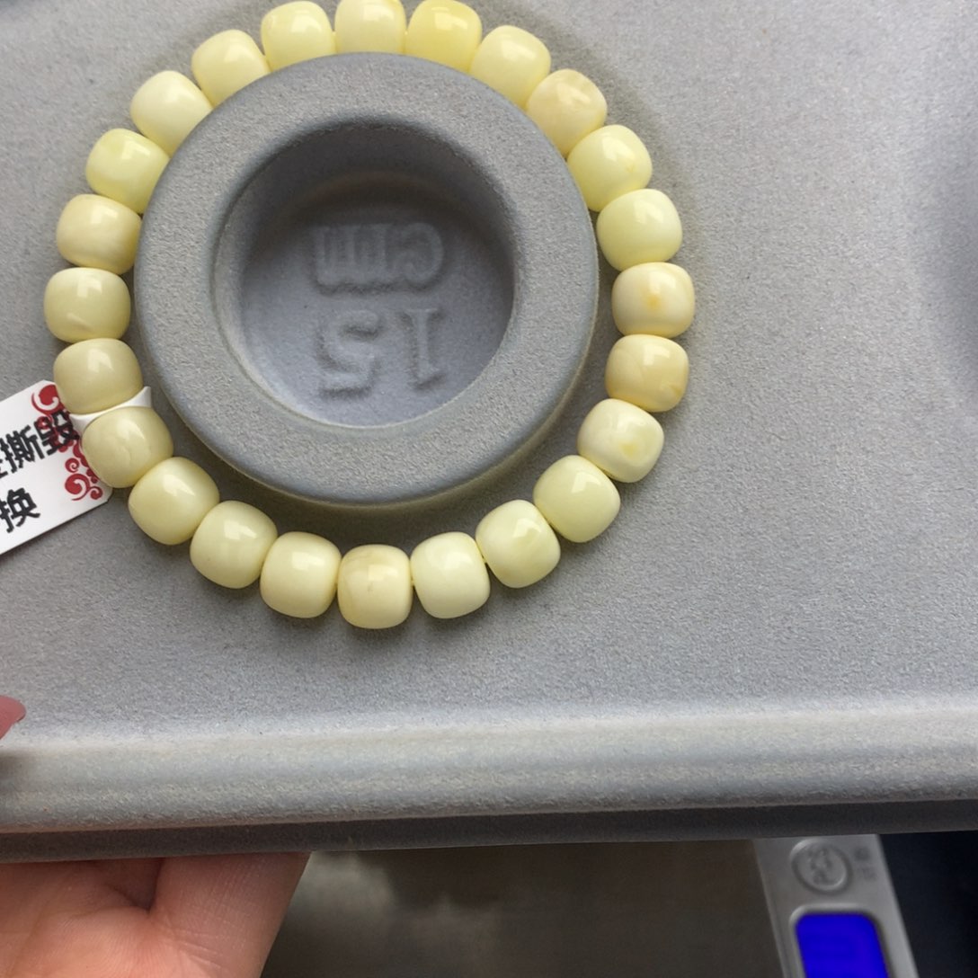 蜜蜡珠宝奇石未镶嵌30