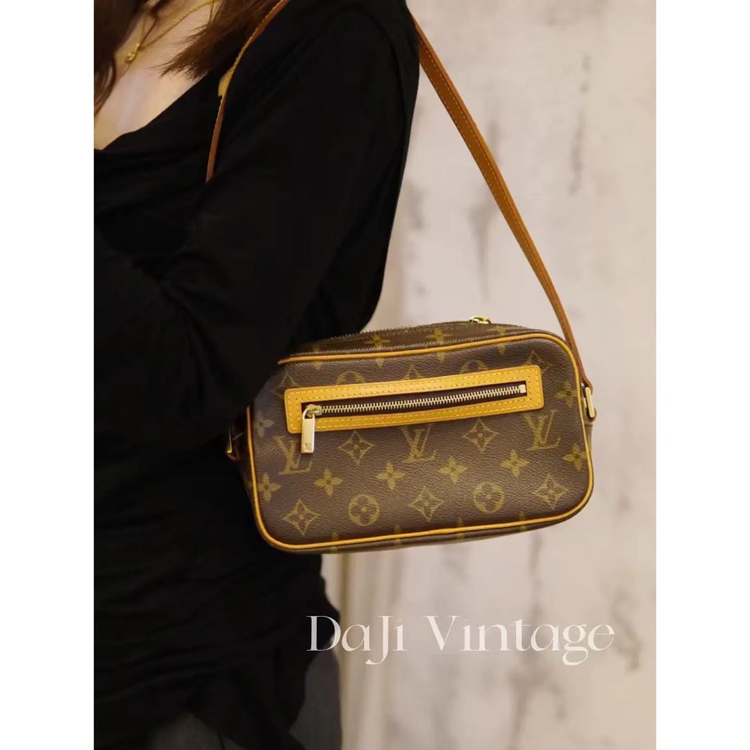 95新 LouisVuitton/路易威登 大吉中古/Lv小号开口笑单肩包