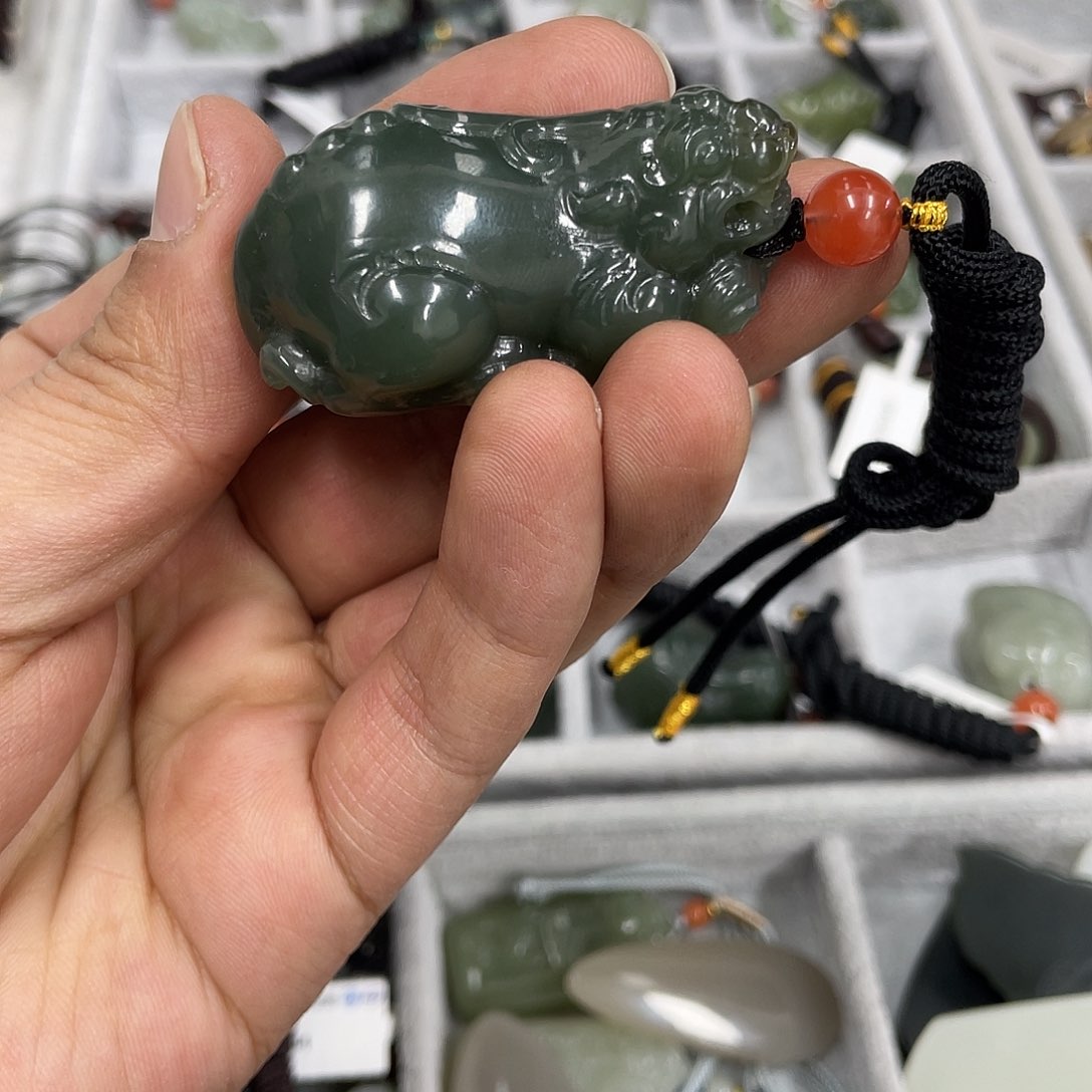 和田玉挂件未镶嵌