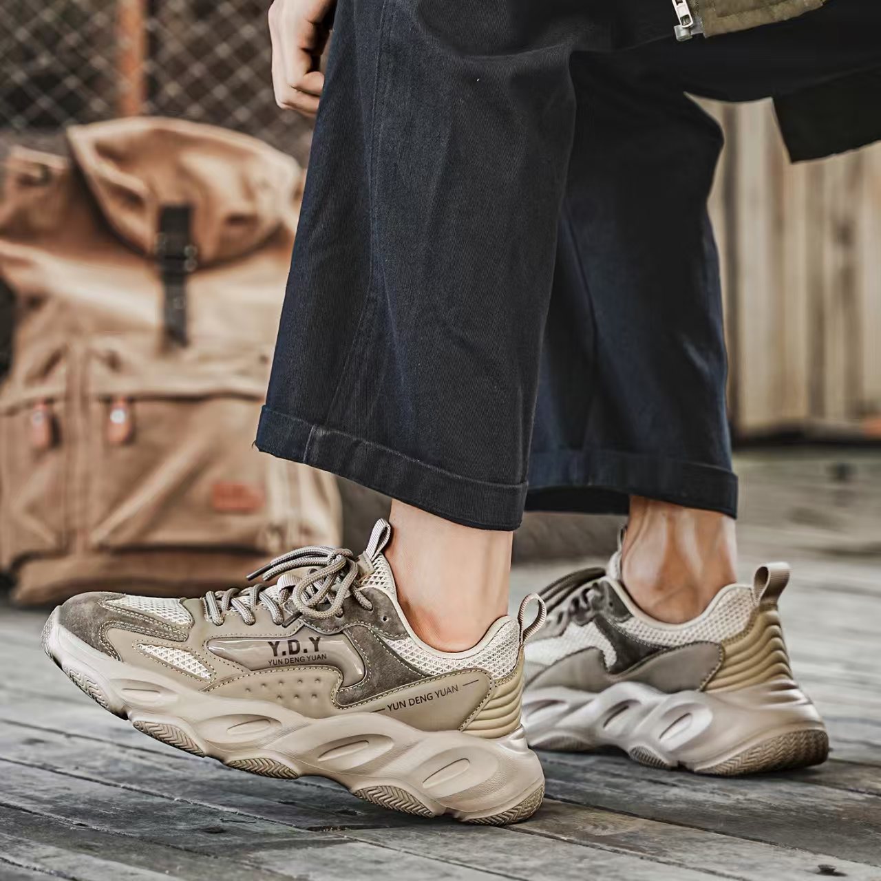 冬款超轻防滑减震回弹男女休闲运动跑鞋YDY9822（C）