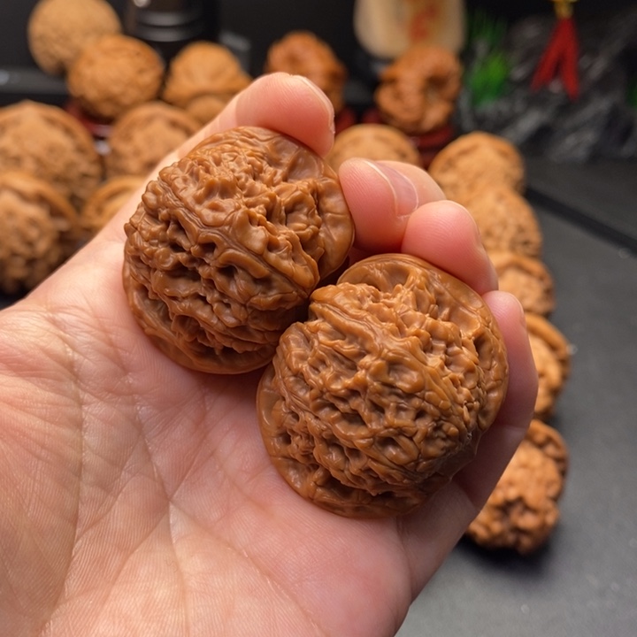 把件文玩核桃39尺玉髓狮子头