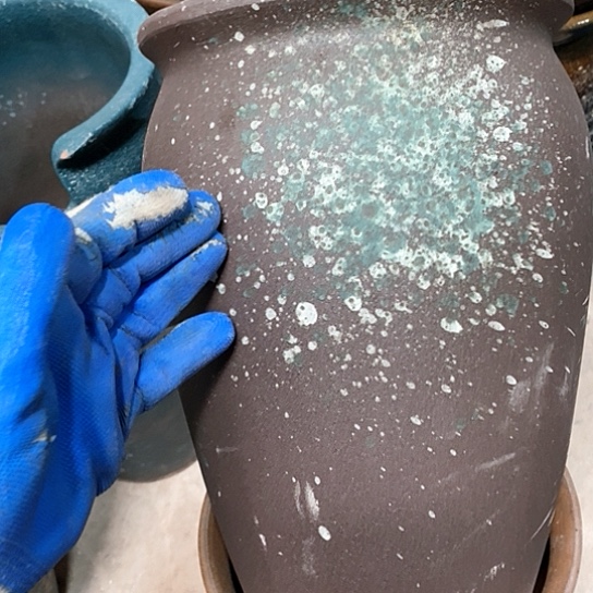 紫砂花盆口20高度31黑烟花