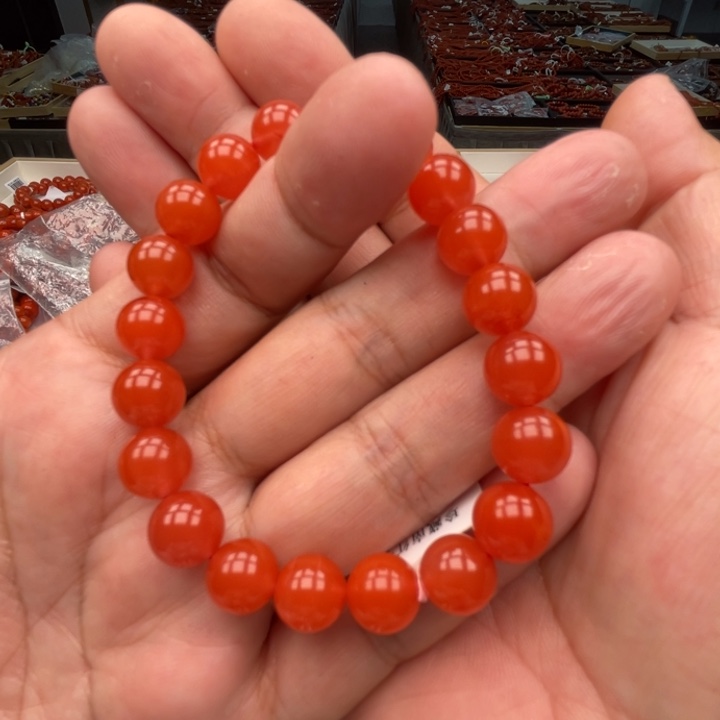 南红玛瑙颈饰未镶嵌