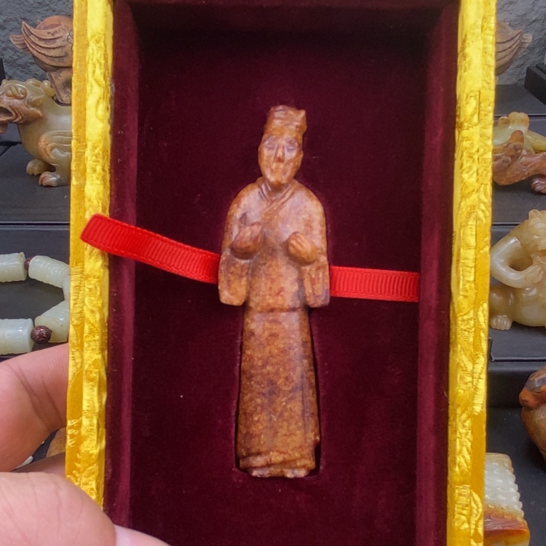 和田玉（糖玉）未镶嵌挂件