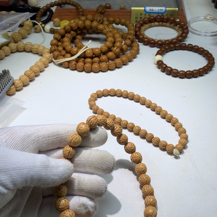 大***冰桃核吊坠桃核手串