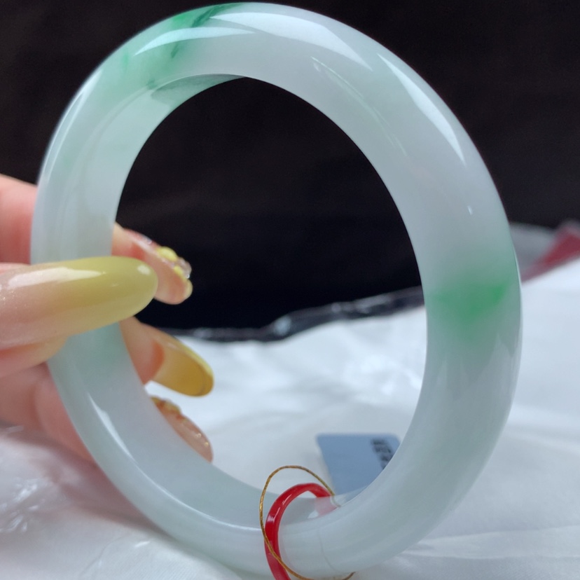 【闪购商品】翡翠手镯未镶嵌秀*114318，