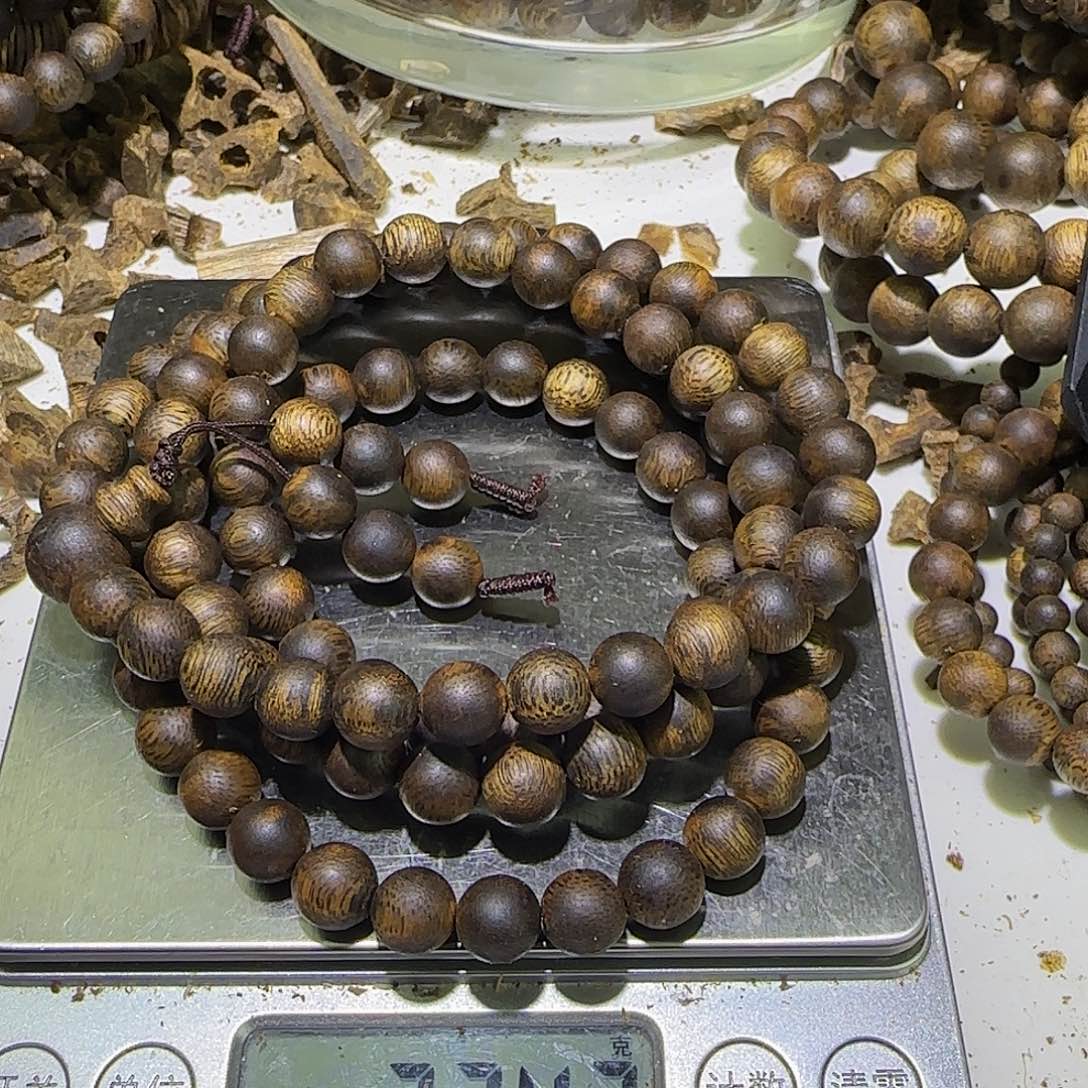 沉香木手串一****子绿棋楠08规格多圈33克