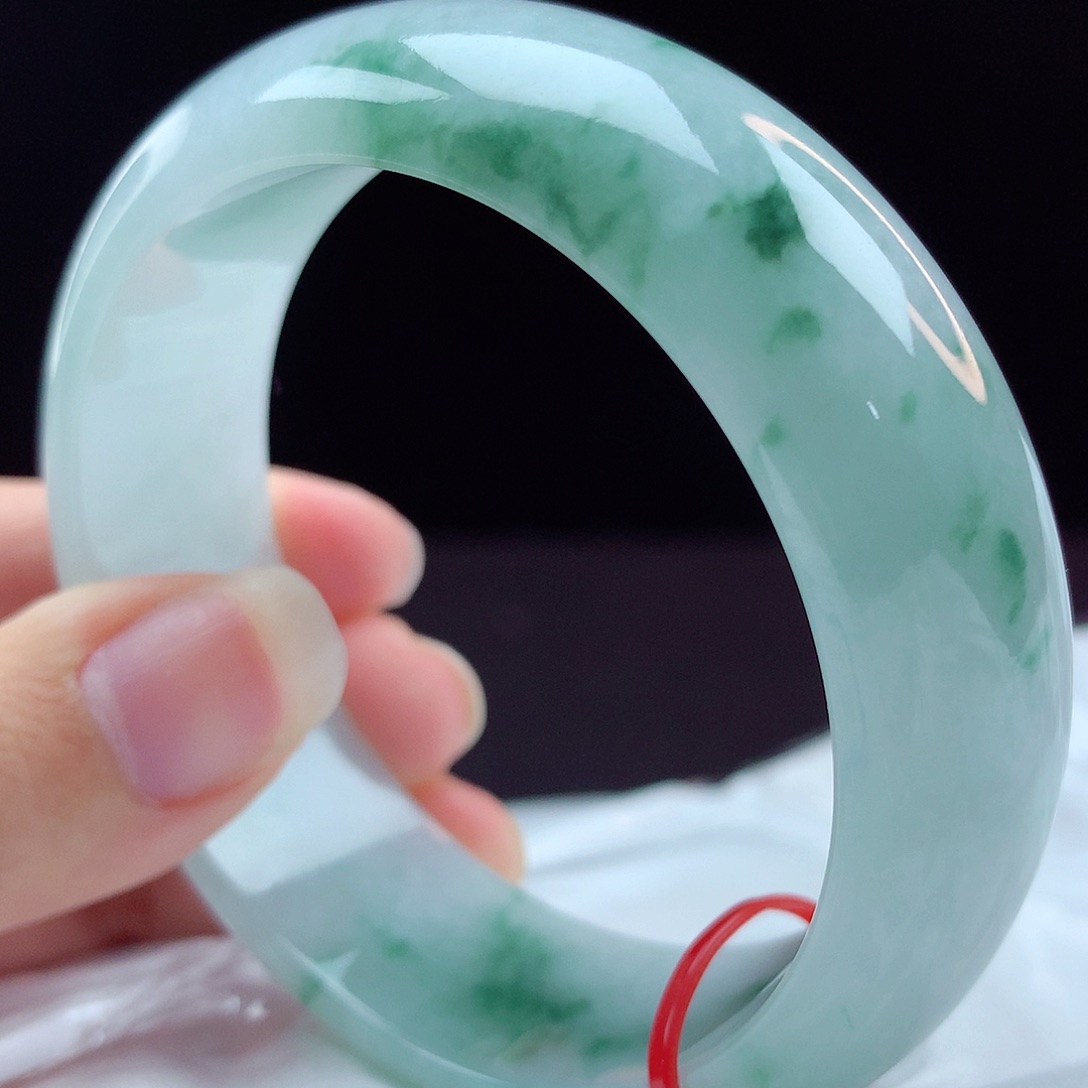 未镶嵌手镯翡翠96845，