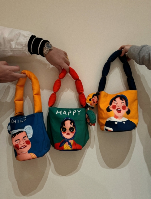 奶油妈福袋-女童外出小挎包休闲旅行儿童背包单肩包可爱轻便款