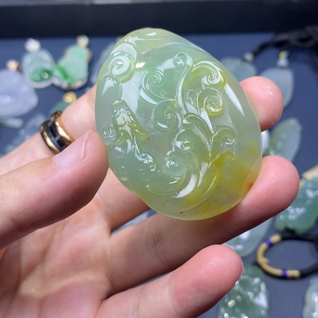 颈饰未镶嵌翡翠仿古龙