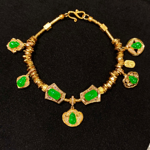 翡翠黄金盘缠手链