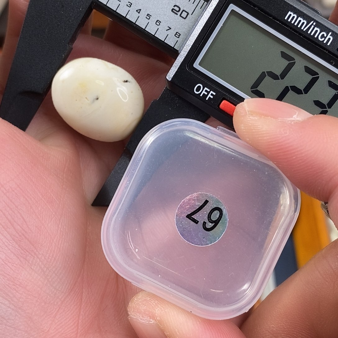 琥珀裸石未镶嵌微瑕