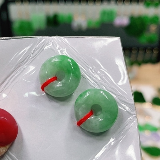 翡翠耳饰未镶嵌飘****你挂件