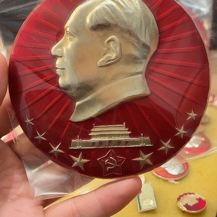 超***.像章一一一高贵轻复古一一一