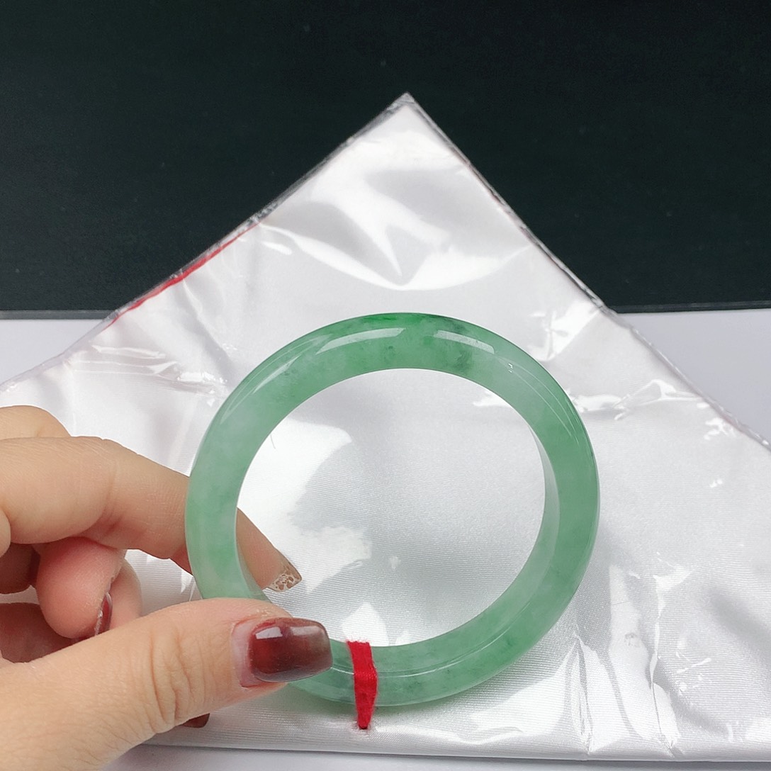 翡翠手镯未镶嵌翡翠120