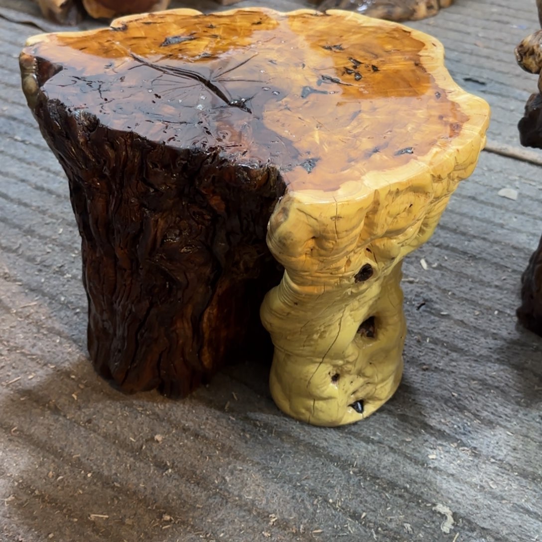 人***累龙纹鸡心枣木手工艺品 