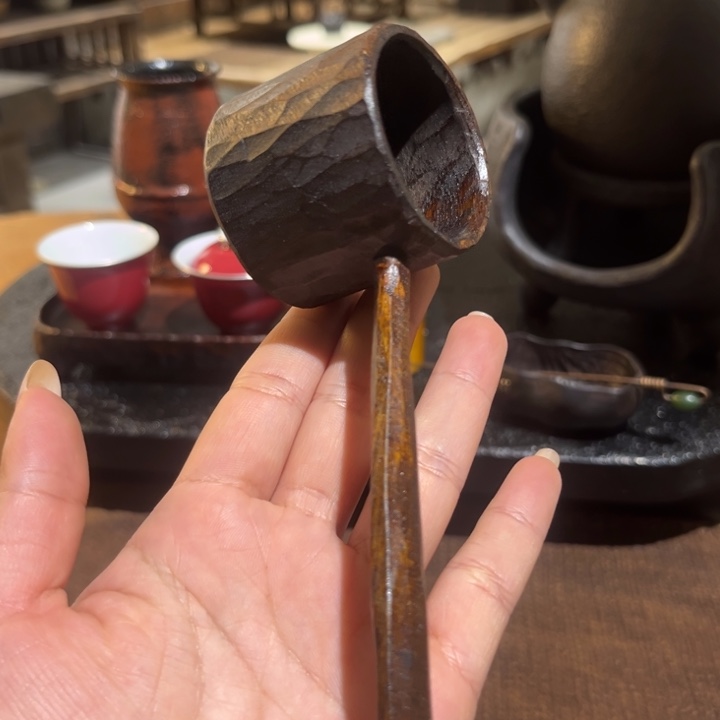 景德镇鱼和熊手工陶艺