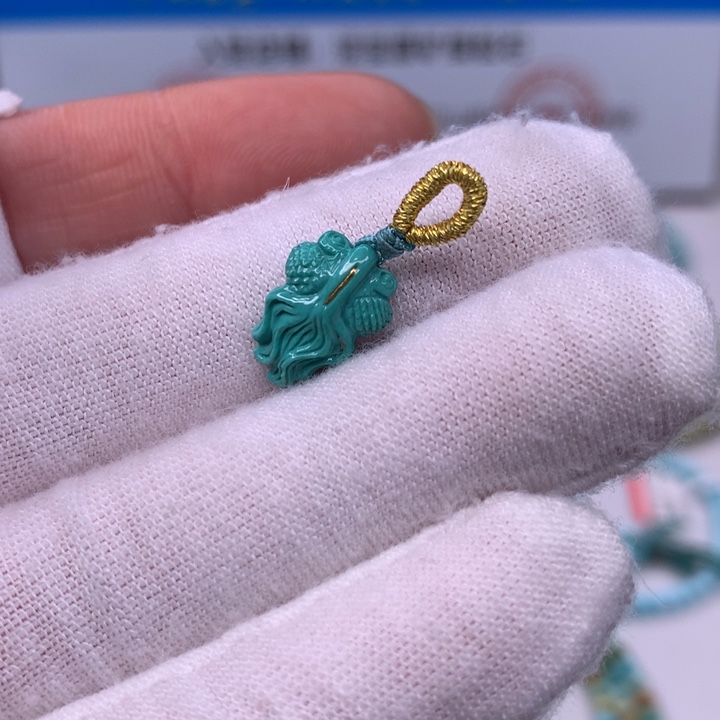 绿松石配饰未镶嵌