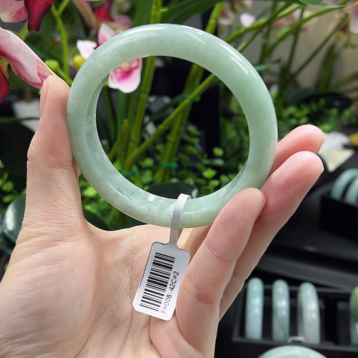 翡翠手镯未镶嵌手镯