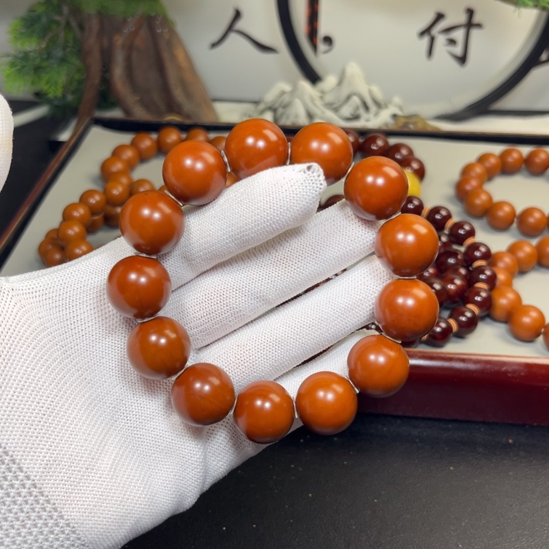 M***何橄榄核吊坠1.79树王铁核全品微瑕