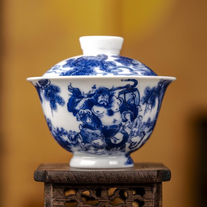 铭墨钟馗青花捉鬼两才盖碗