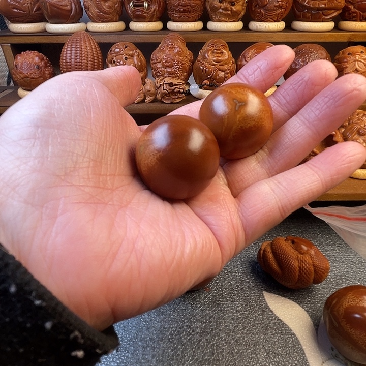 男***⁶橄榄核吊坠手球一对