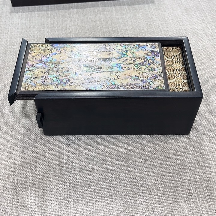 手工艺品琉璃红木工艺品雕刻工艺