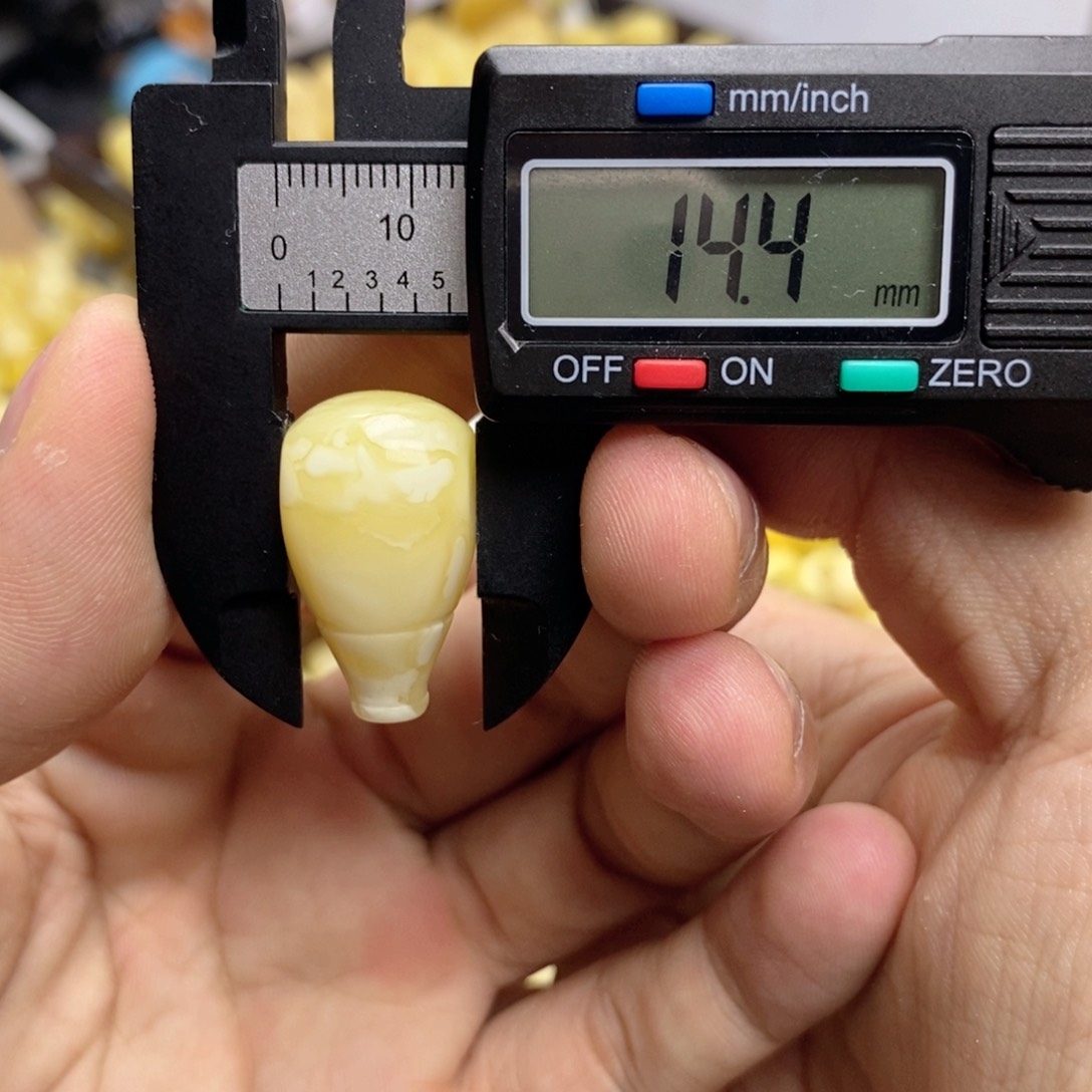 琥珀吊坠(不含链)未镶嵌