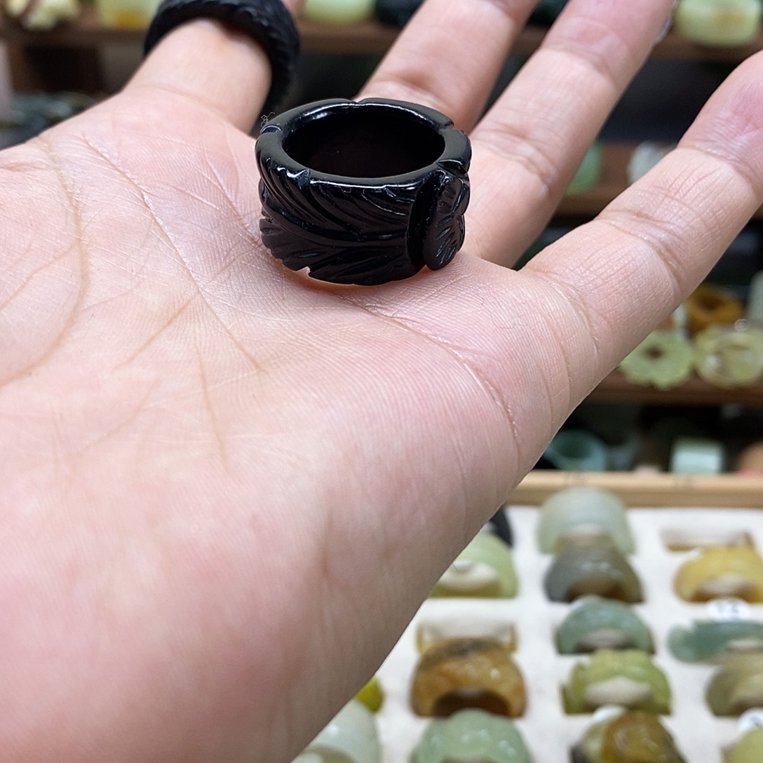岫玉戒指未镶嵌唯**蚀
