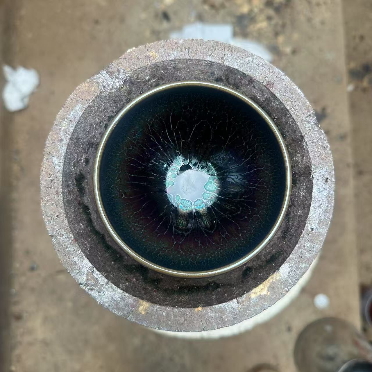 钵体彩莲花建盏主人杯