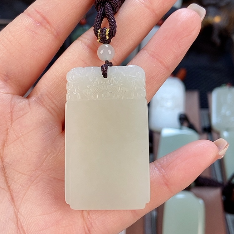 【闪购商品】和田玉颈饰未镶嵌