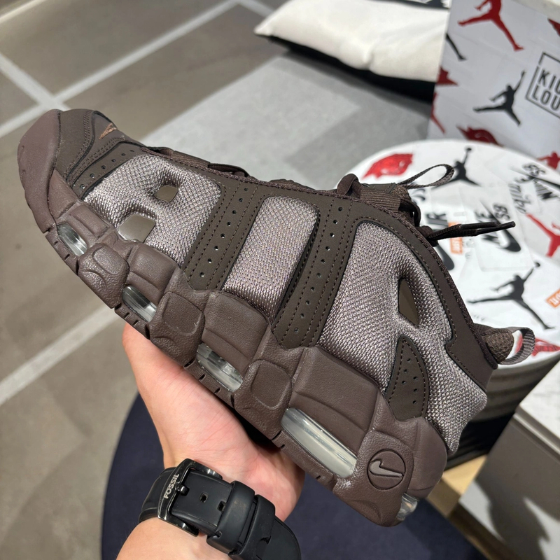 NIKE/耐克AIR MORE UPTEMPO男鞋巴洛克棕大AIR复古鞋FZ3055-200