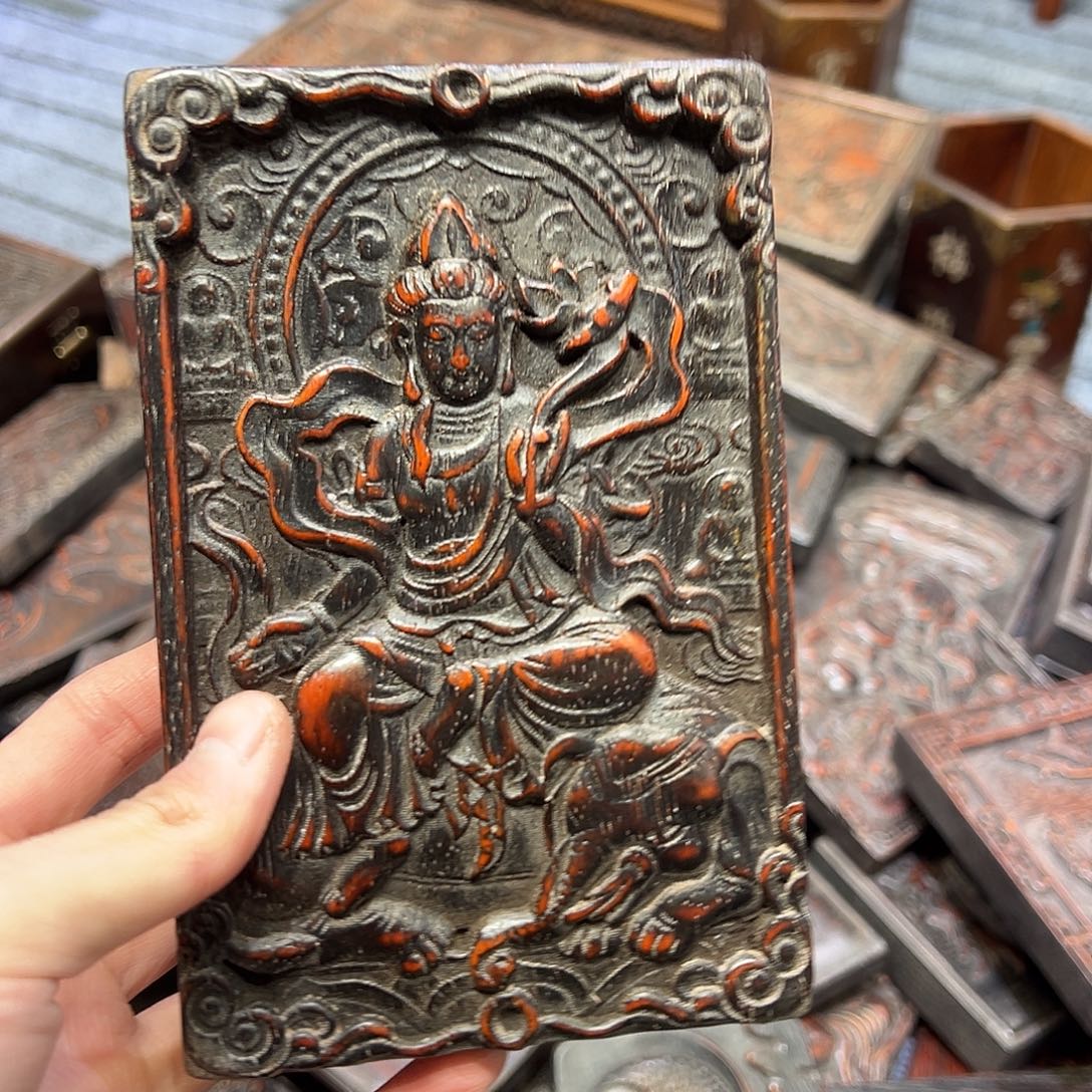 用***7木紫檀雕刻一物一拍