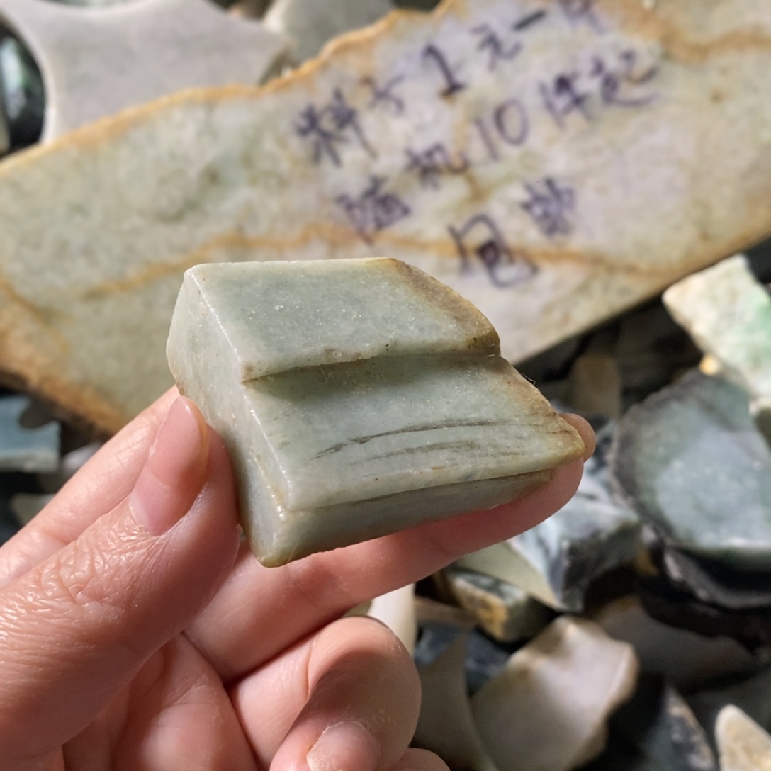 颈饰未镶嵌翡翠天然翡翠