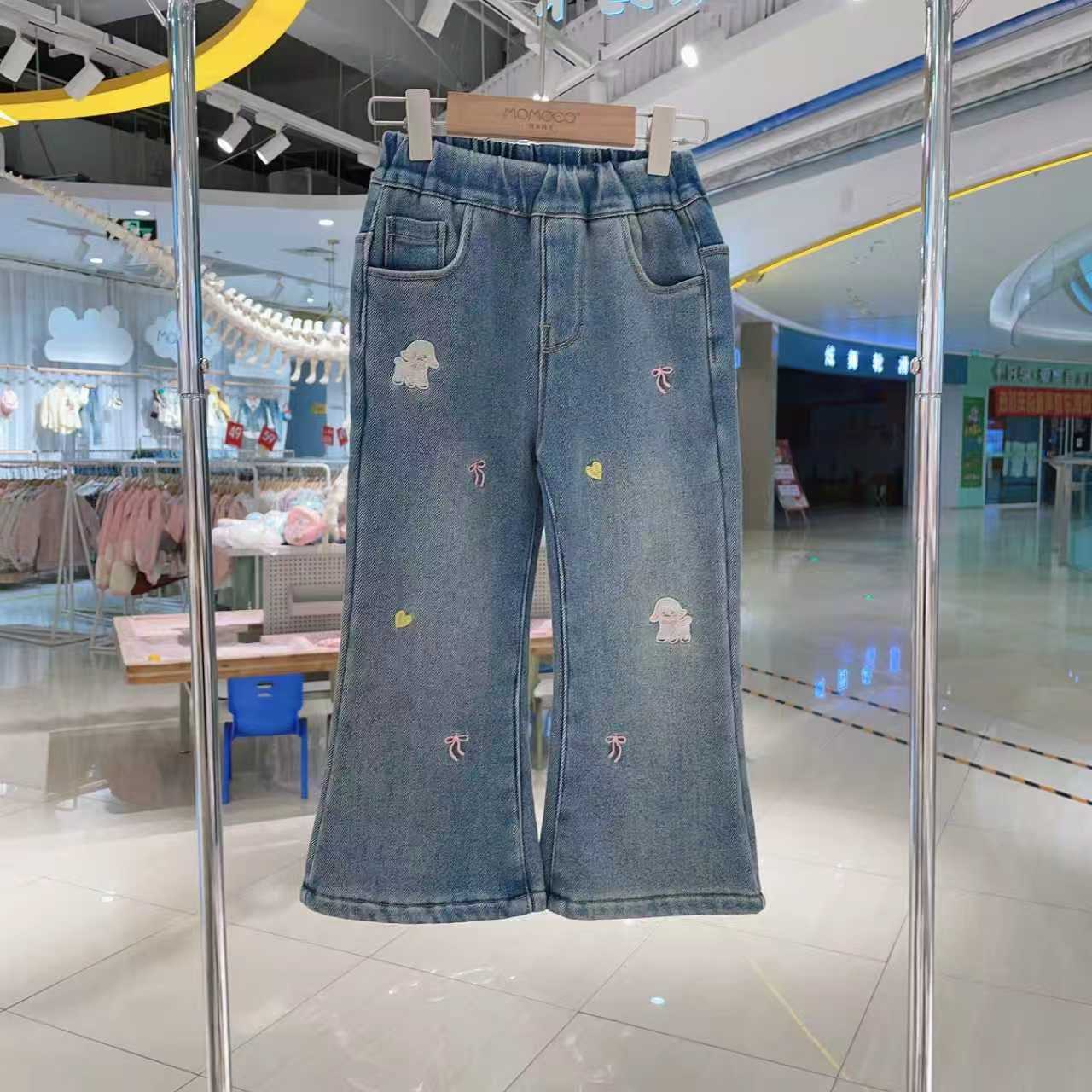 MOMOCO女童冬季儿童韩版可爱卡通动物刺绣加绒牛仔裤微喇拼接时尚