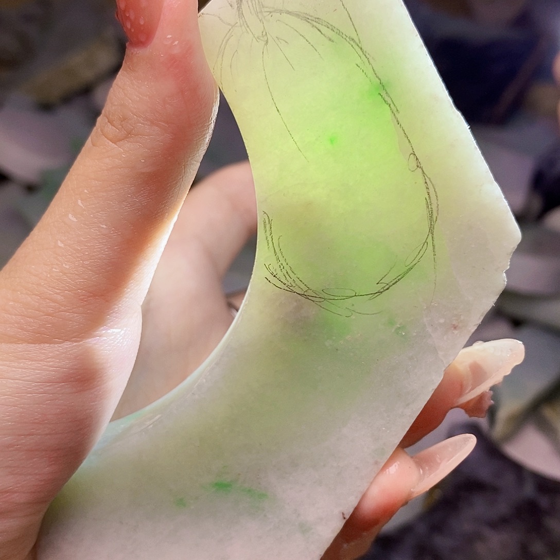 翡翠未镶嵌颈饰翡翠