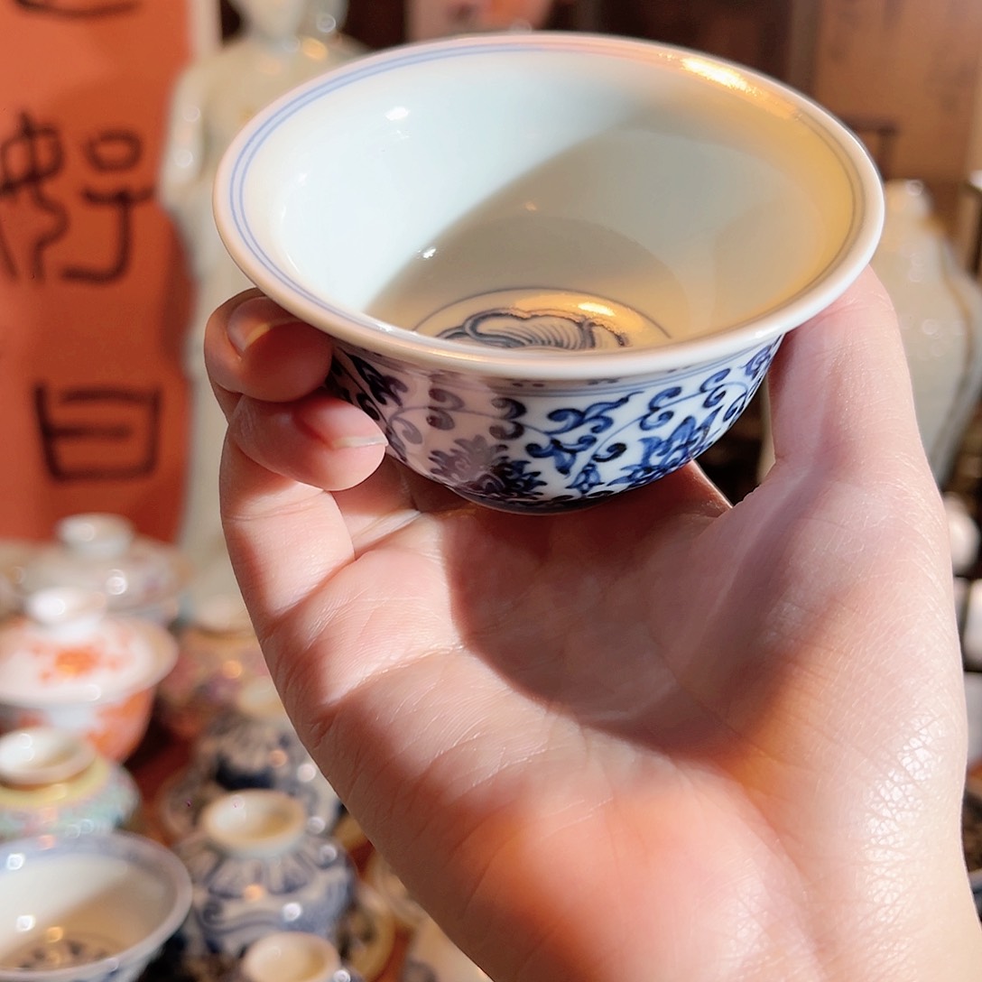 景德镇青花陶瓷主人杯