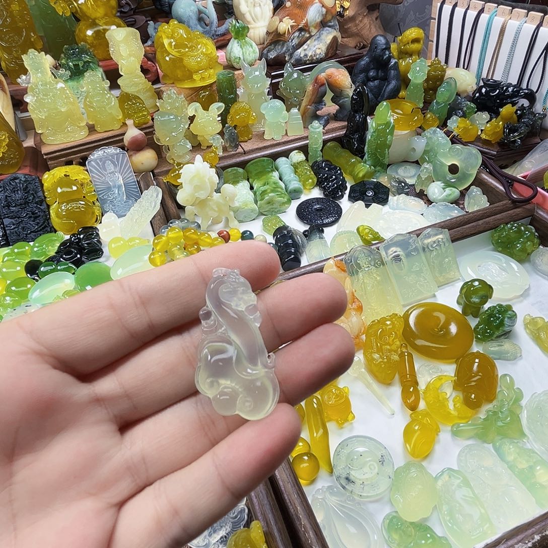 岫玉未镶嵌吊坠(不含链)