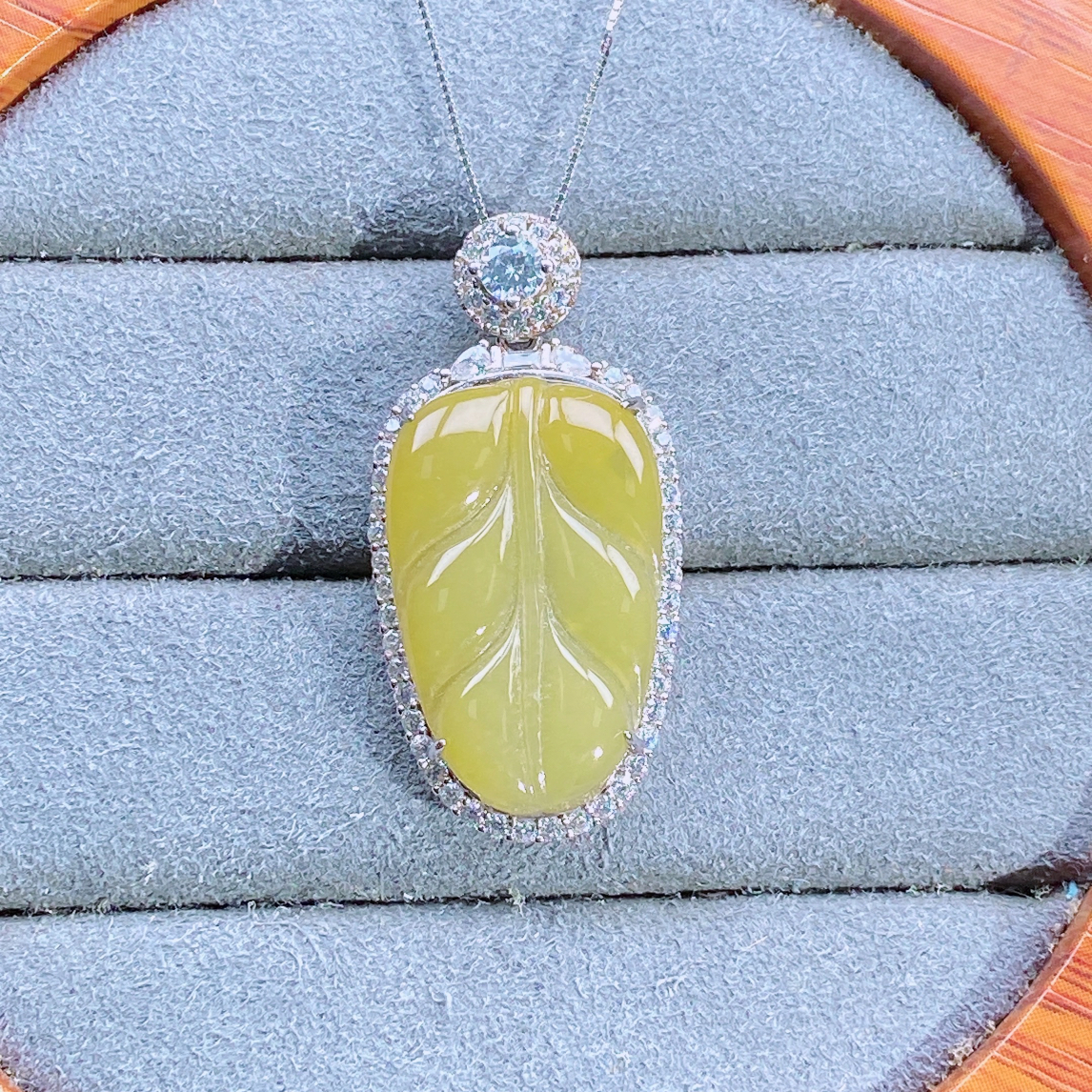 天然翡翠A货时尚轻奢设计款叶子吊坠通S925银镶嵌23.2*14.5*2.2